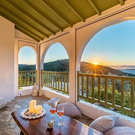 Nina-Myrtia Countryside House Skopelos Ditropo Eksteriør bilde