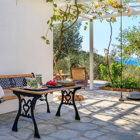 Nina-Myrtia Countryside House Skopelos Ditropo Eksteriør bilde