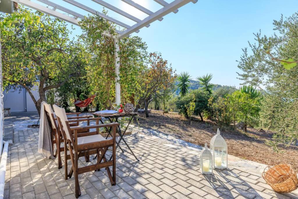 Nina-Myrtia Countryside House Skopelos Ditropo Eksteriør bilde